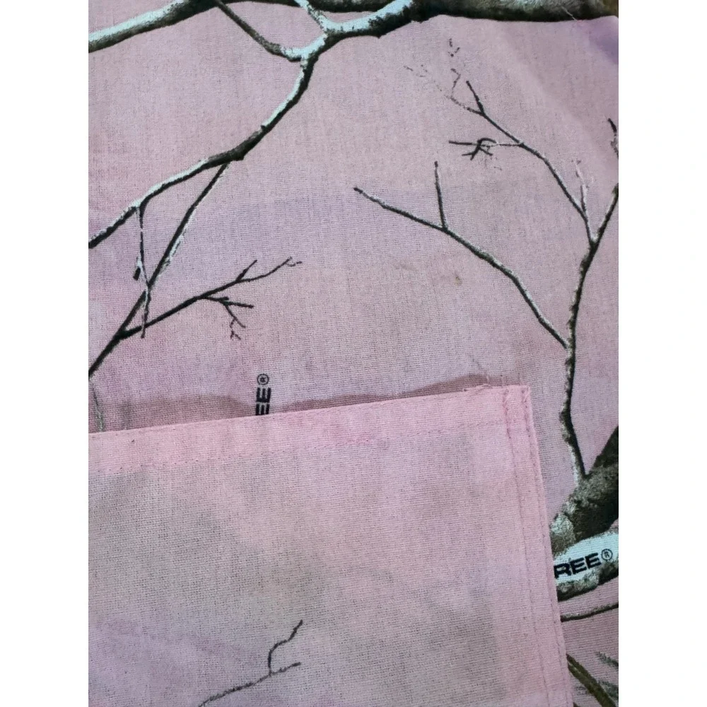 Realtree Pink Camouflage Apron Front Pocket Woods Branch Print Camo Kitchen